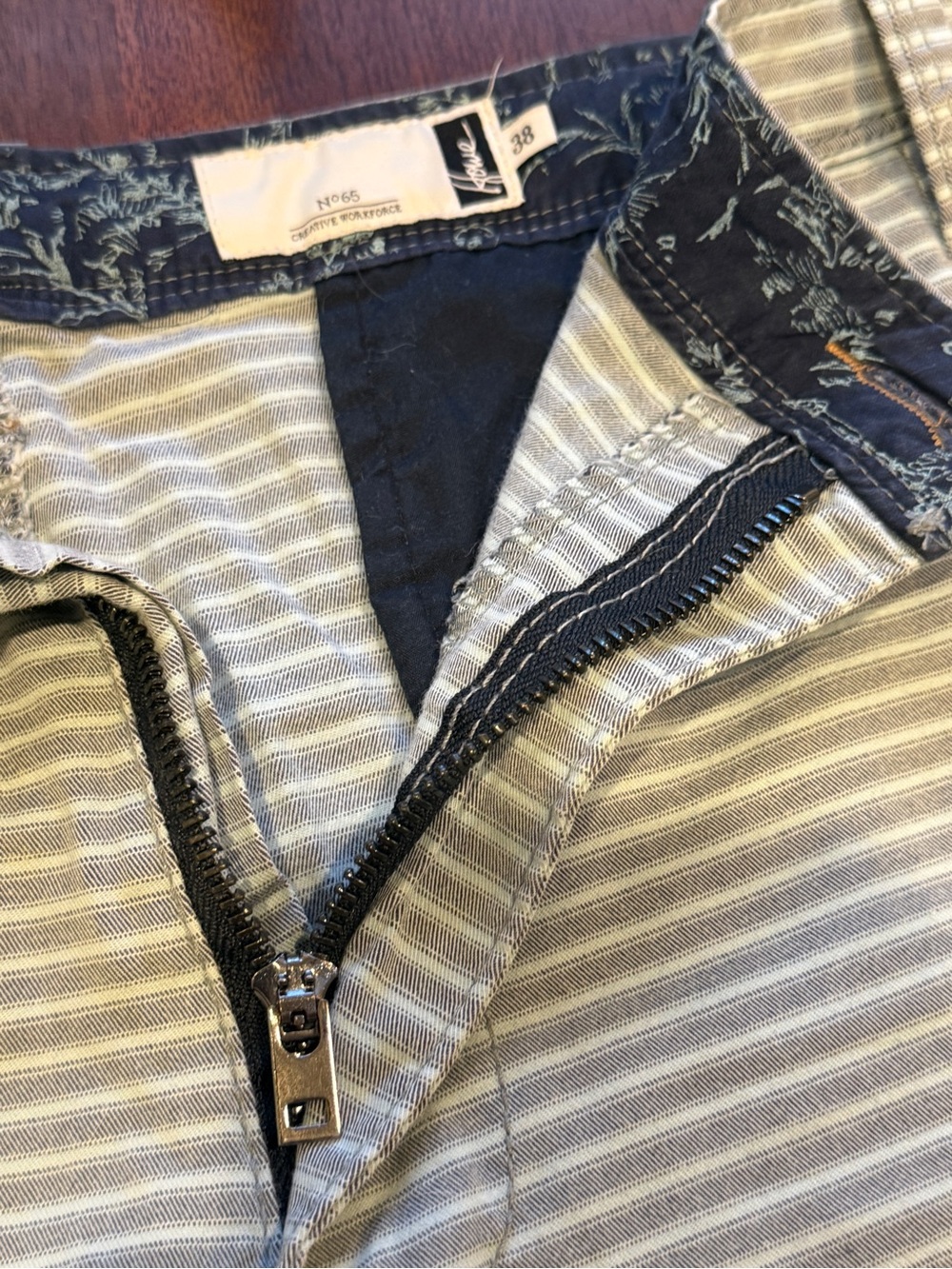 New wo tags. Howe Navy Shorts with Light Blue Floral Trim